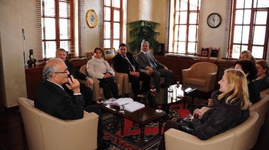 Derneklerden Başkan Yılmaz&rsquo;a Ziyaret