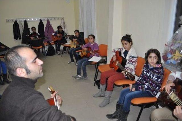 Derikli Gençlerden Sanata Büyük İlgi 1