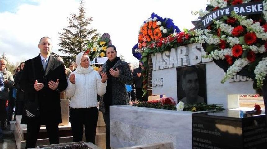 Yaşar Sevim, Mezarı Başında Anıldı