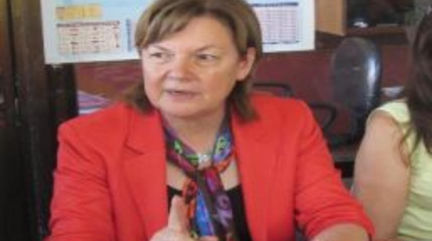 Chp İzmir Milletvekili H&uuml;lya G&uuml;ven, Hes'leri Sordu