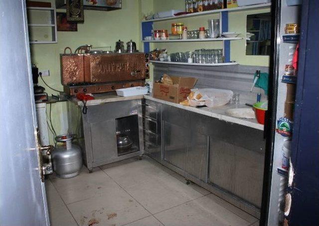 Kantin İşletmecisi Kadın Kocası Tarafından Bı&ccedil;aklandı 1