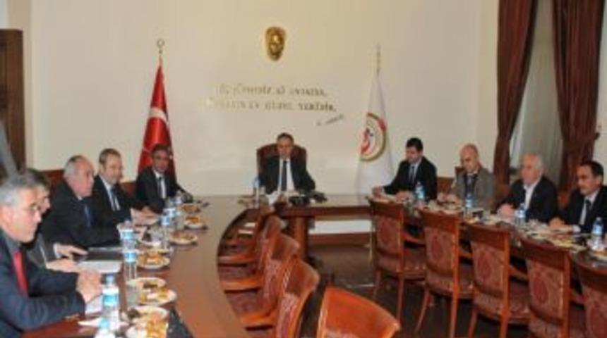 Osb Heyeti, Vali Altıparmak Başkanlığında Toplandı