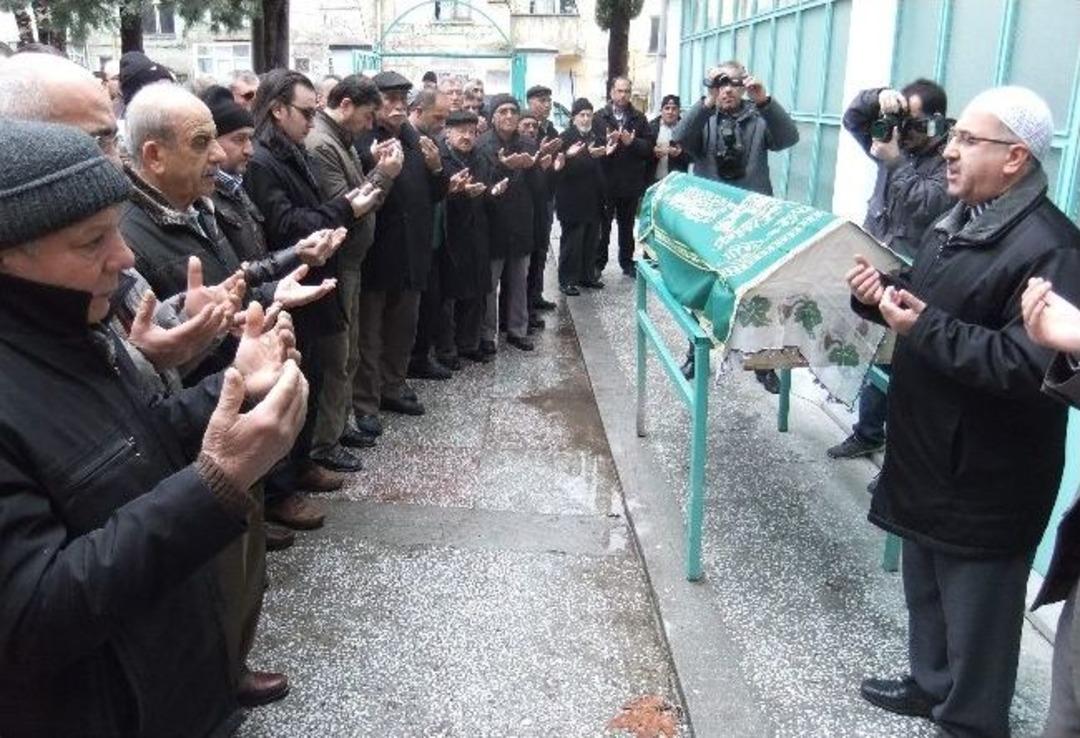 Go-kart kazasında &ouml;len Tuğba toprağa verildi