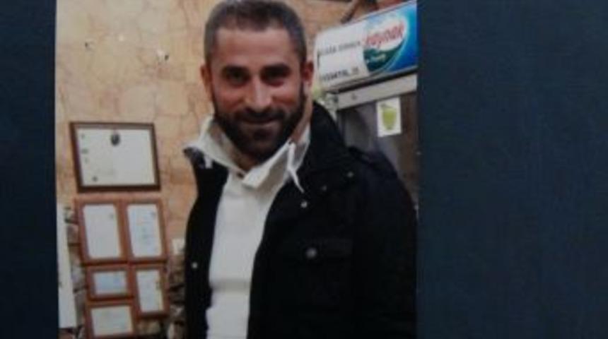 Ağabeyini Döven Şahsı Tabancayla Öldürdü