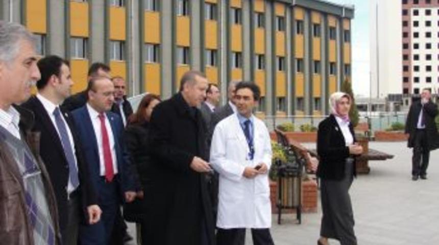 Başbakan Erdoğan, Ergin Saygun'u Ziyaret Etti