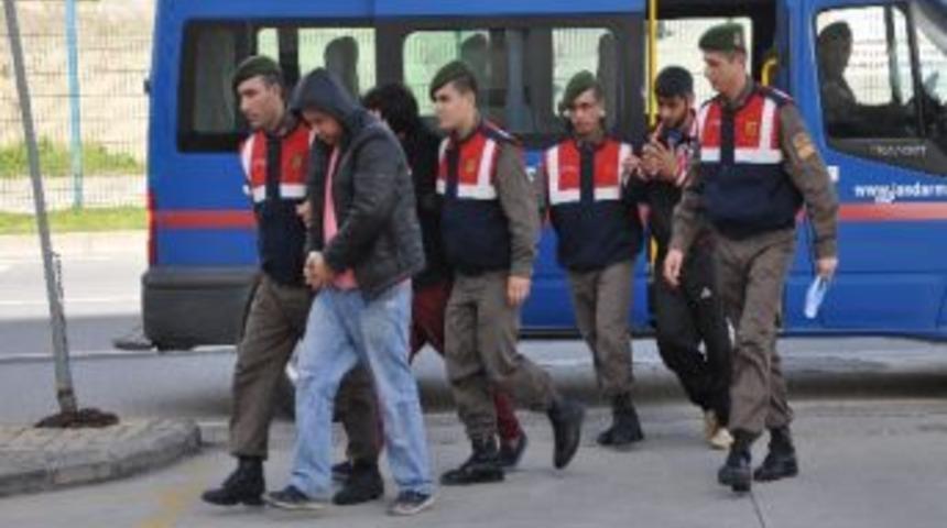 Tomruk Hırsızları Su&ccedil;&uuml;st&uuml; Yakalandı