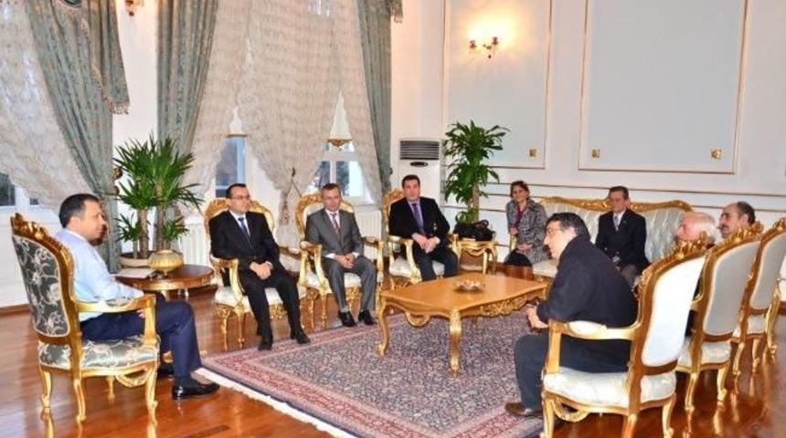 Vali Yerlikaya'ya Ziyaretler Devam Ediyor