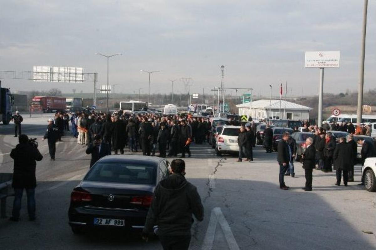 Bakan M&uuml;ezzinoğlu&rsquo;na Edirne&rsquo;de Coşkulu Karşılama