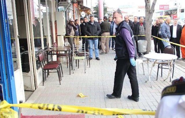 Alacak Verecek Hesaplaşması Kanlı Bitti: 3 Yaralı 1