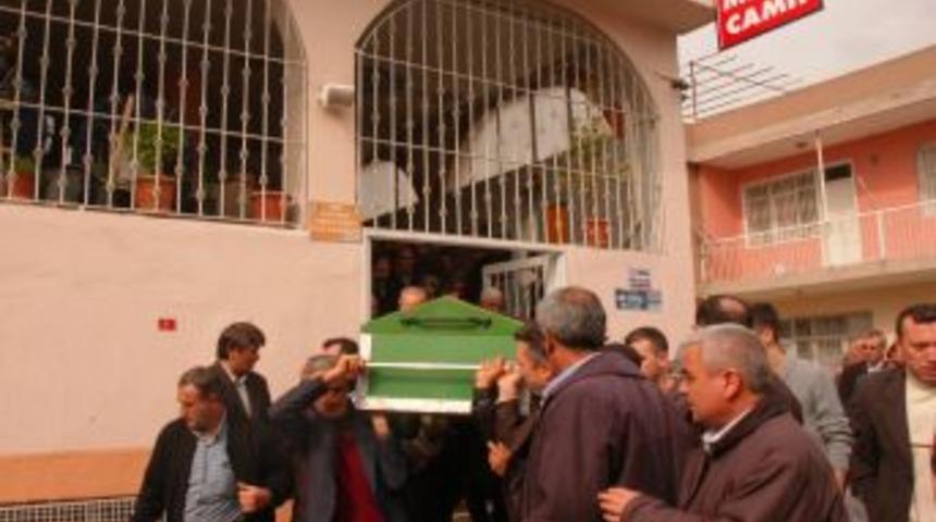 &Ccedil;orum Emniyet M&uuml;d&uuml;r&uuml;'n&uuml;n Babası Kadirli&rsquo;de Toprağa Verildi