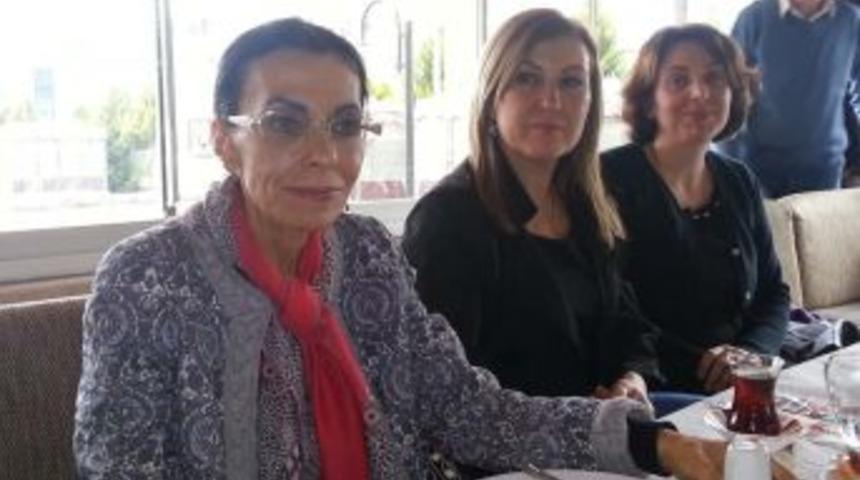 'Boşanmaların Sebebi Ekonomik &Ouml;zg&uuml;rl&uuml;k Değil, Nefsaniyettir'