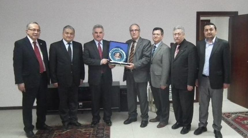 Rekt&ouml;rlere &ldquo;santez&rdquo; Teşekk&uuml;r&uuml;