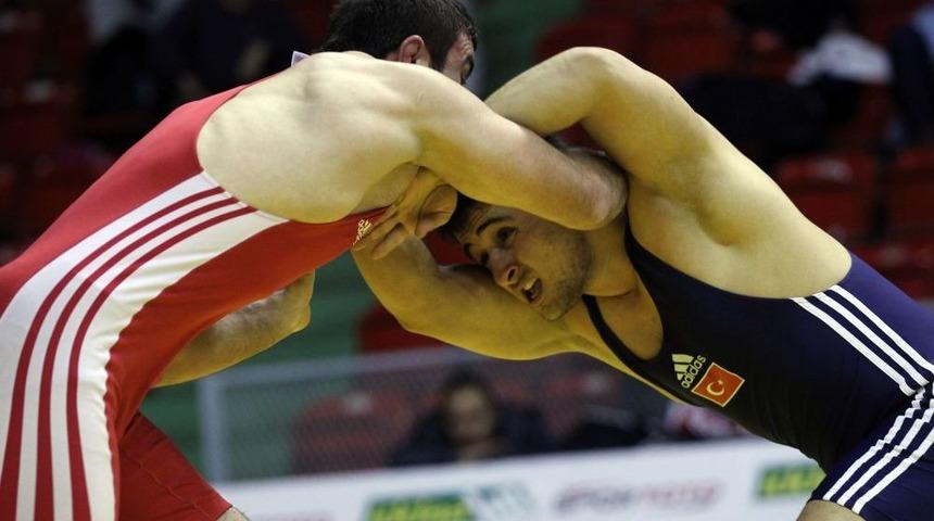 41. Yaşar Doğu G&uuml;reş Turnuvası Başladı