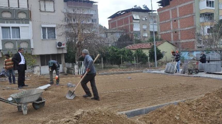 Yeni Mahallede Yeni Yol &Ccedil;alışmaları S&uuml;r&uuml;yor
