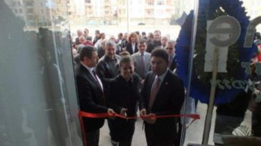 Milletvekili Yılmaz Tun&ccedil; Eczane A&ccedil;ılışı Ger&ccedil;ekleştirdi