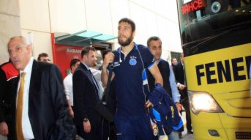 Fenerbah&ccedil;e Mersin'de