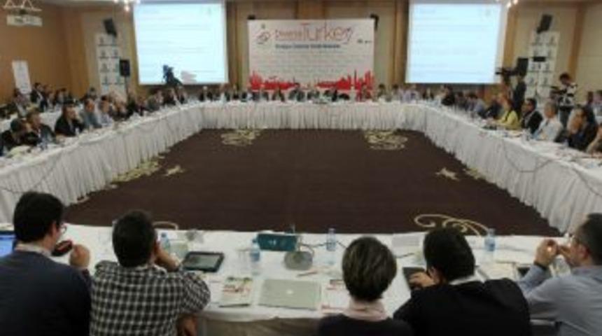 Abant Platformu'nda Yeni Anayasanın Zorlukları Tartışılıyor