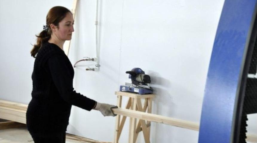 Akşehir Sanayisine Kadın Eli Değdi