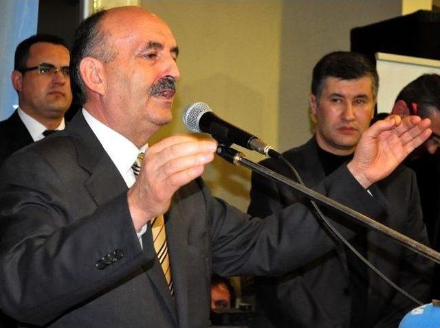 Sağlık Bakanı M&uuml;ezzinoğlu&rsquo;na İlk Muayene Minik Oğuz Efe&rsquo;den 2