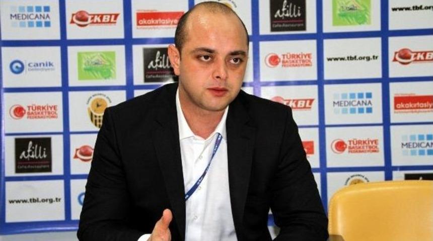 Baş, Avrupa&rsquo;nın En İyi Menajerlik Şirketi İle &Ccedil;alışacak