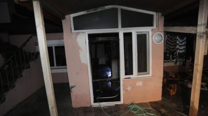 &Ccedil;anakkale'de Yangın: 1 Kişi Yaralandı