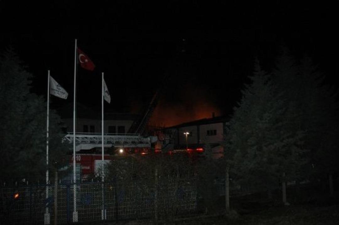 Kimya Fabrikasında Patlama: Biri Ağır 3 Yaralı