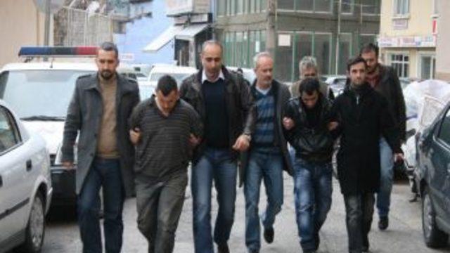 Gaspçıların Ilginç Şifresi: Sigara Içelim Mi?