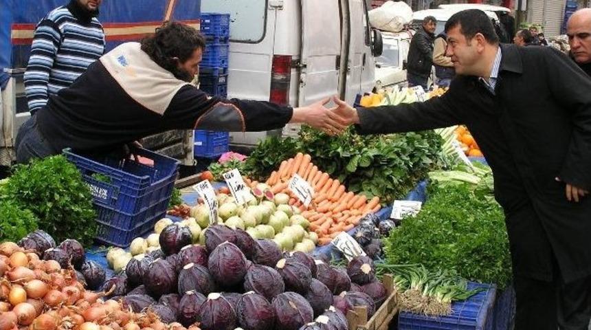 Malatya Milletvekili Ağbaba, Pazar Esnafını Ziyaret Etti