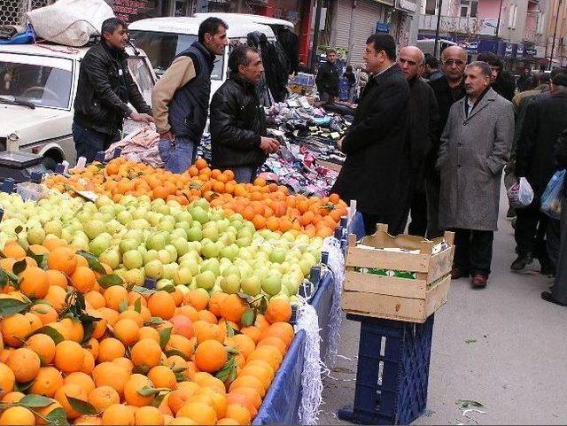 Malatya Milletvekili Ağbaba, Pazar Esnafını Ziyaret Etti 1
