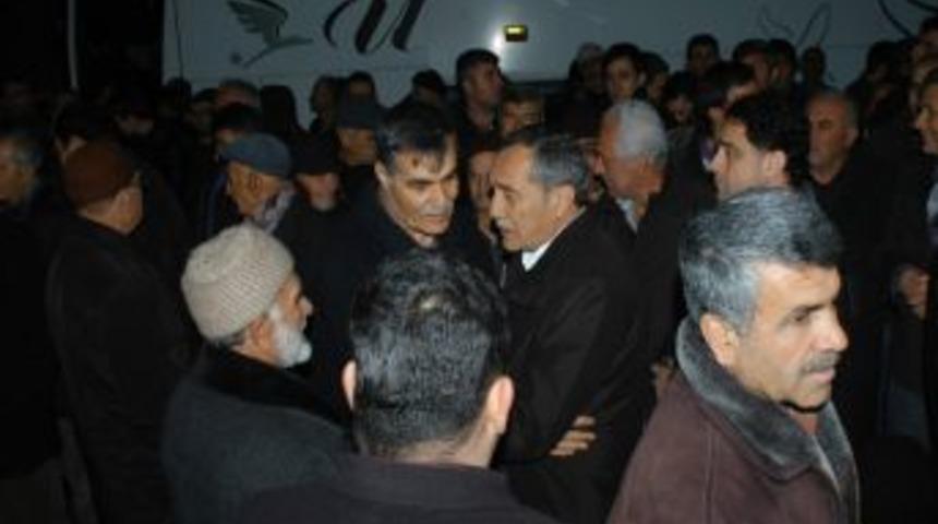 G&ouml;lbaşılı Umreciler Yola &Ccedil;ıktı