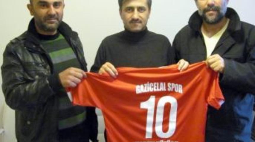 Ak Parti İl&ccedil;e Başkanı Avukat Harun Y&uuml;z&uuml;ak&rsquo;a 10 Numara Forma