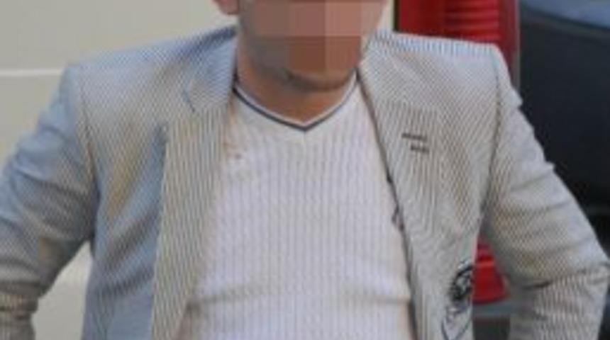 Tartıştığı Eşini Bı&ccedil;akladı