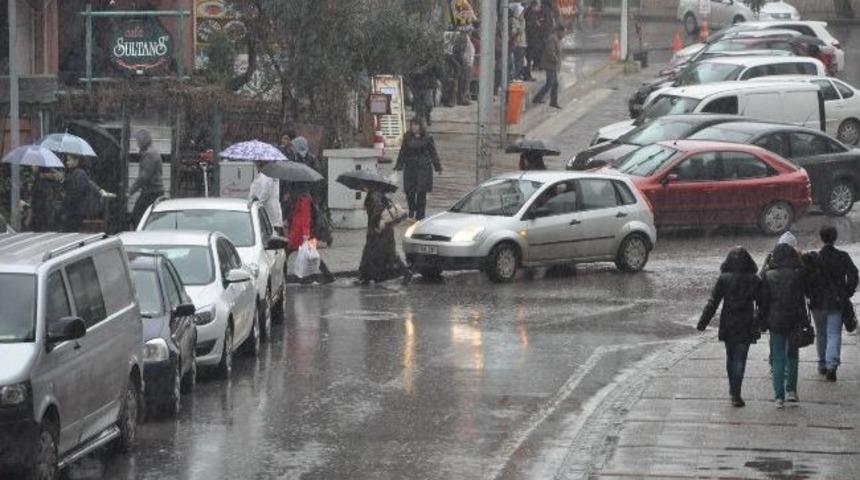 Balıkesir'de Sağanak Yağış