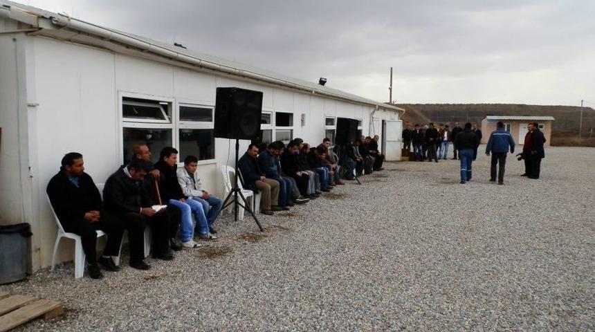 G&ouml;&ccedil;&uuml;kte &Ouml;len 11 Iş&ccedil;i I&ccedil;in Mevlit Okutuldu