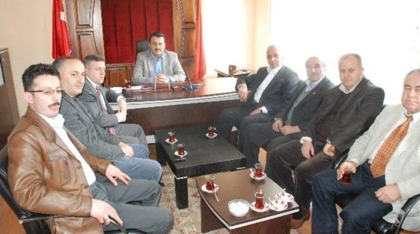 G&uuml;lşen&rsquo;den Muhtarlar Derneği İle Ziraat Odası'na Ziyaret