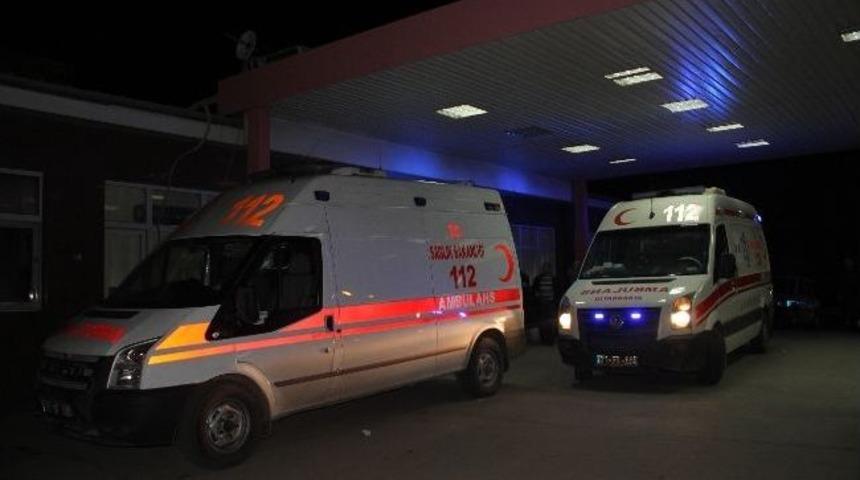 Polise Attığı Bomba Elinde Patlayan G&ouml;sterici Hayatını Kaybetti