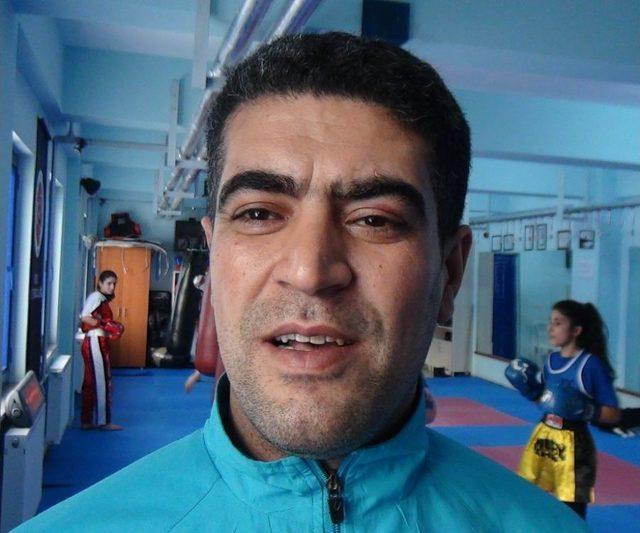 Bitlisli Sporcular Muay Thai Türkiye Şampiyonasına Hazırlanıyorlar