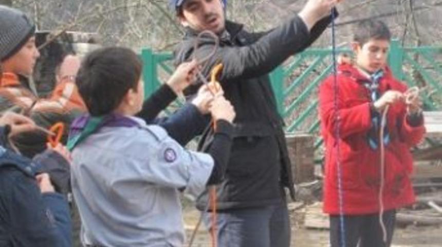 İzciler kampta buluştu