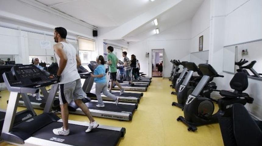 Yenimahalle&rsquo;de Hafta Sonu Parklar Doldu Taştı