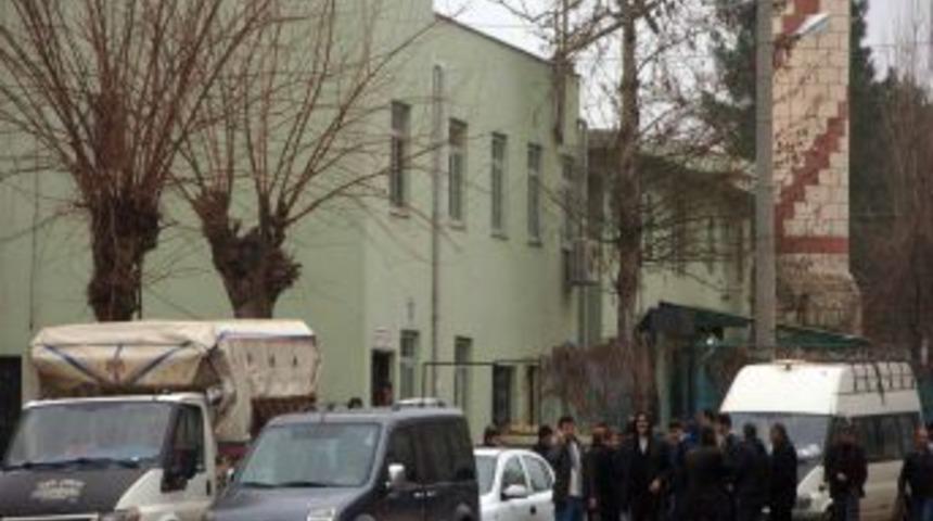 Elinde Bomba Patlayan Gen&ccedil; Toprağa Verildi