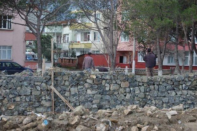 İstinat Duvarları Y&uuml;kseltiliyor 2