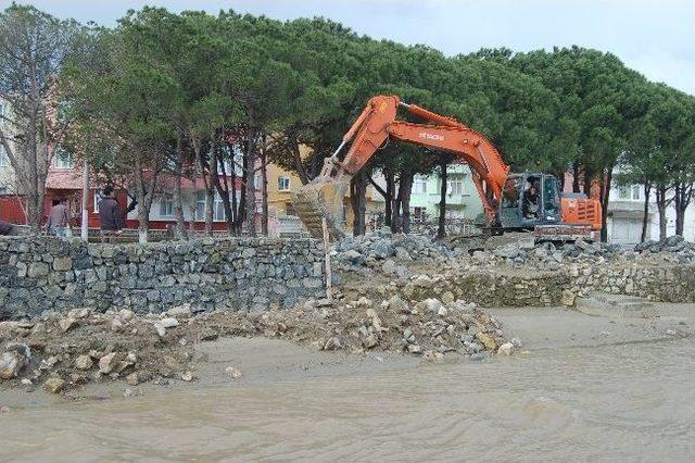 İstinat Duvarları Y&uuml;kseltiliyor 3