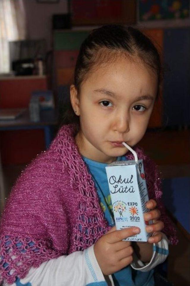 Bursa&rsquo;da 200 Bin &Ouml;ğrenci Okul S&uuml;t&uuml; İ&ccedil;ecek 1