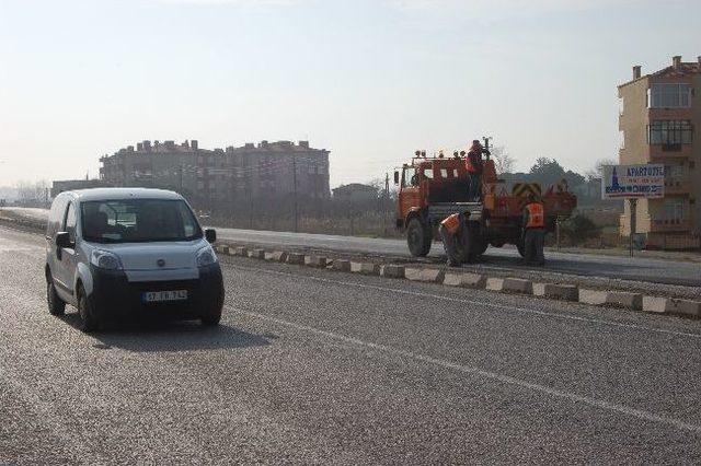 Karayollarında Çalışmalar Sürüyor