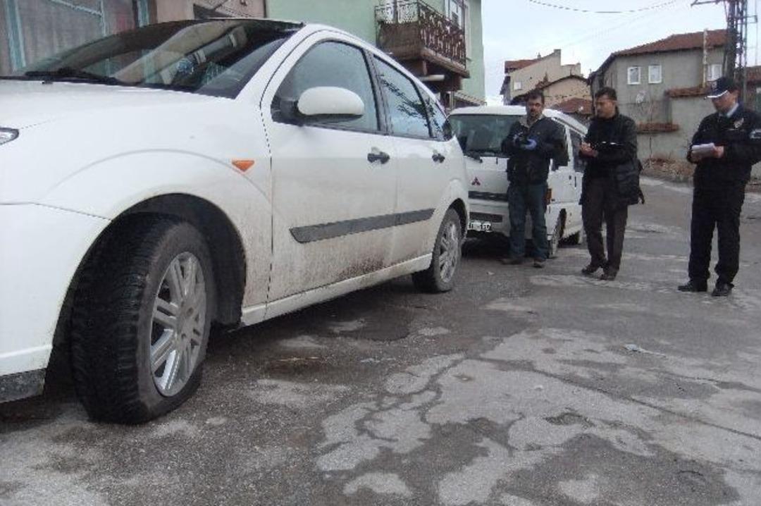 K&uuml;tahya&rsquo;da 16 Aracın Lastikleri Kesildi