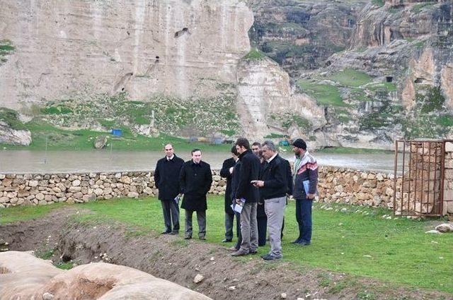 Hasankeyf’te Gezi Güzergahı Çalışmaları Devam Ediyor