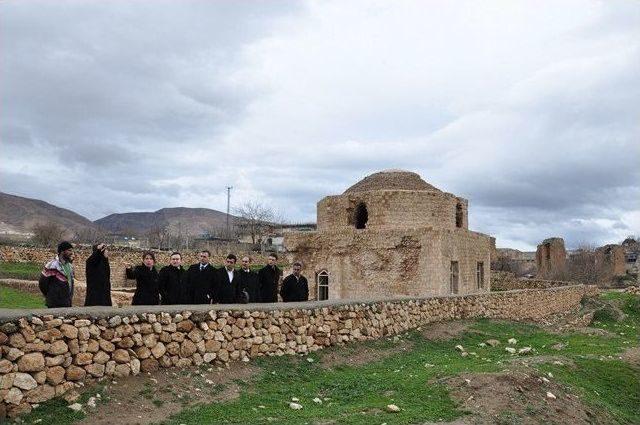 Hasankeyf’te Gezi Güzergahı Çalışmaları Devam Ediyor