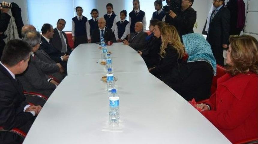 Ak Parti Milletvekillerinden Melikgazi Belediyesi İlk&ouml;ğretim Okuluna Ziyaret