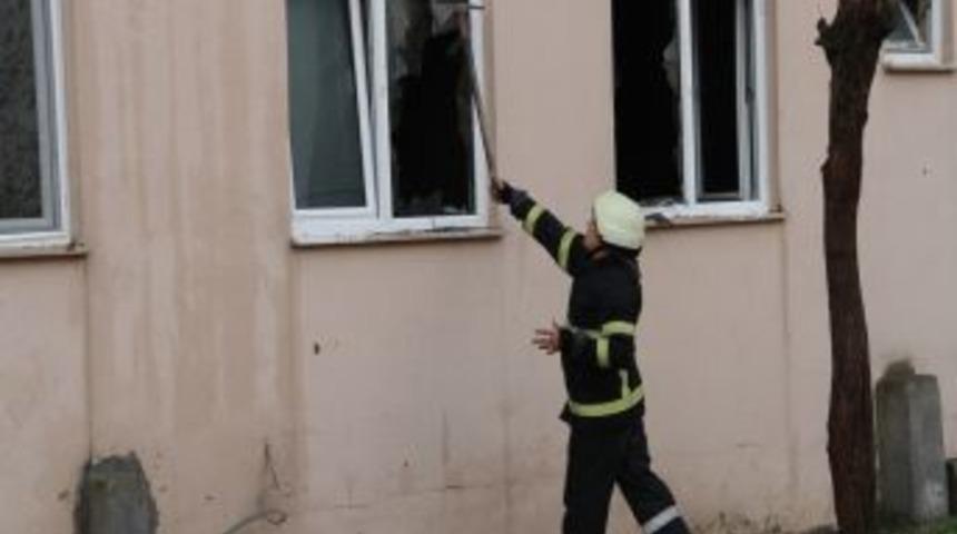 Bursa&rsquo;da Bir Fabrikayı K&uuml;l Eden Yangın Cep Telefonu Kamerasında