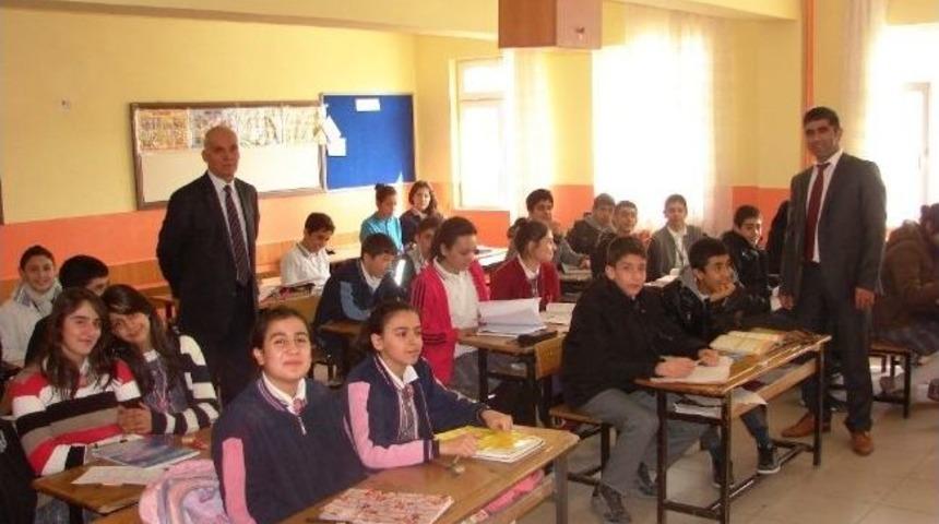 Van&rsquo;da 11 Bin 500 &Ouml;ğretmen Ve 306 Bin &Ouml;ğrenci Ders Başı Yaptı